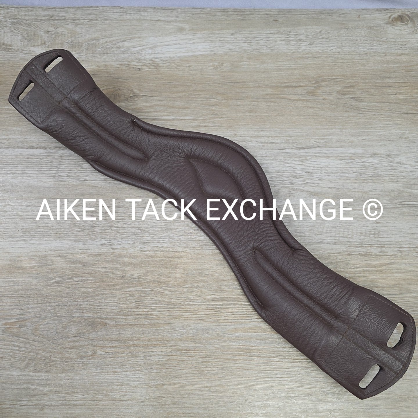 KL Select Red Barn Balance Anatomic Shoulder Relief Dressage Girth, Brown, 18"