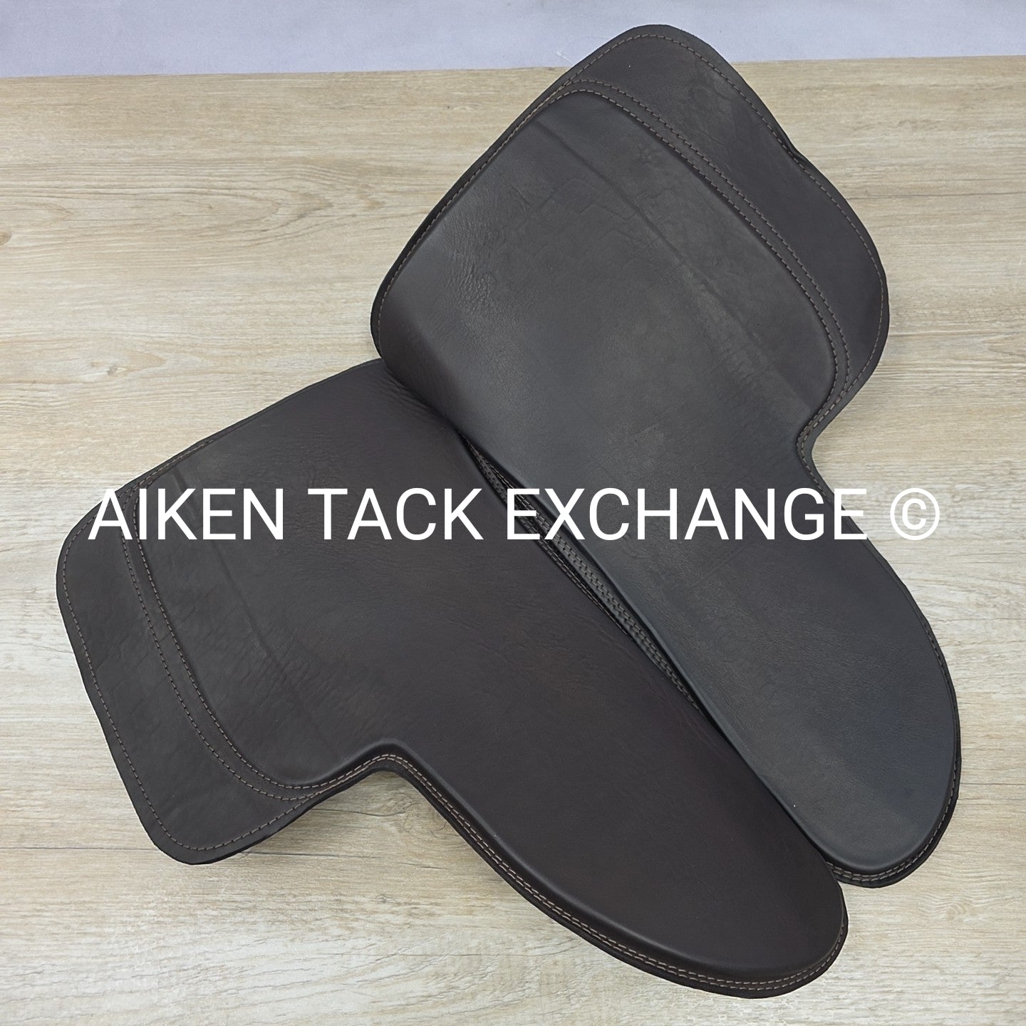 SaddleRight English Glove Leather Half Pad