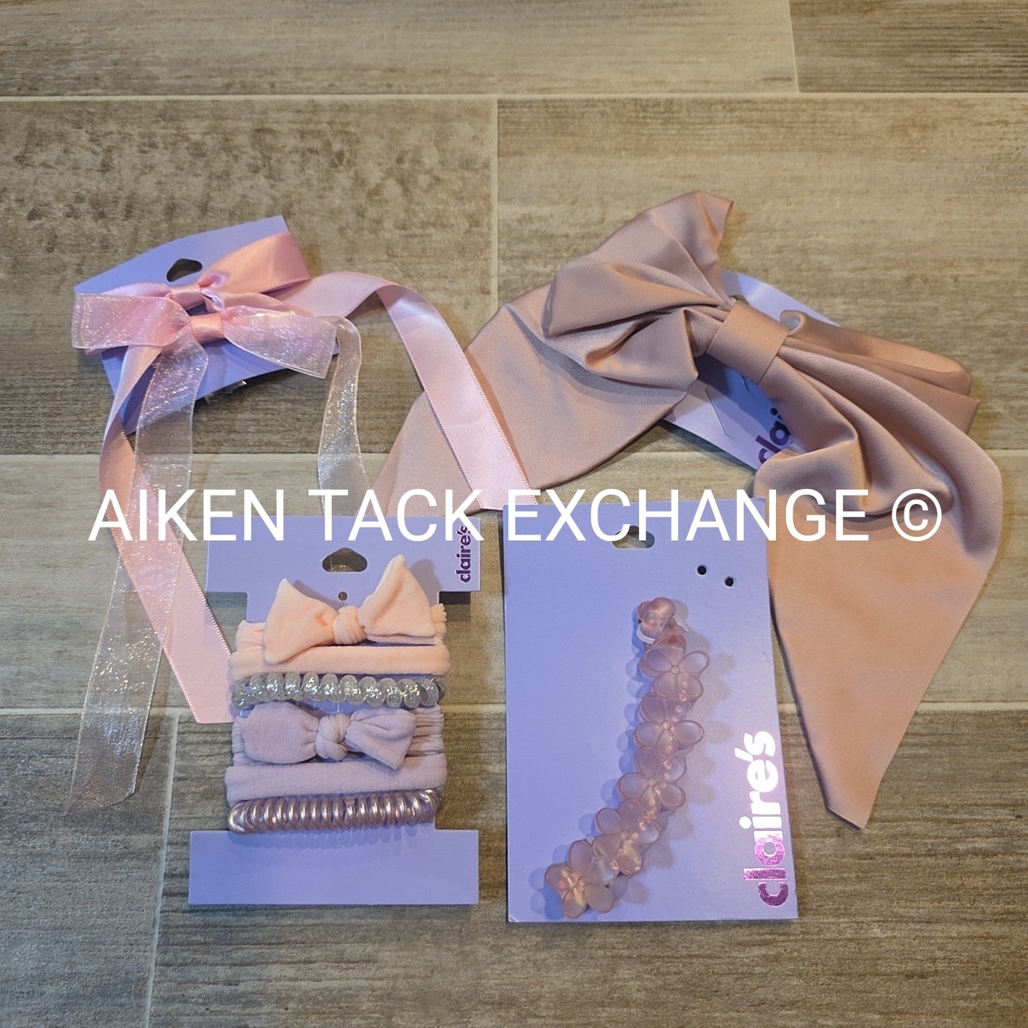 Claire's Hair Bundle - 1 Claw Clip, 3 Hair Clips, 1 Pack of Hair Ties