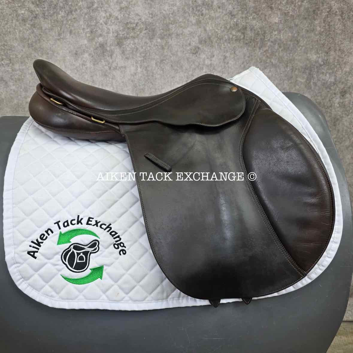 2006 Bates Close Contact Jump Saddle, 17.5" Seat, Adjustable Tree - Changeable Gullet, Wool Flocked Panels