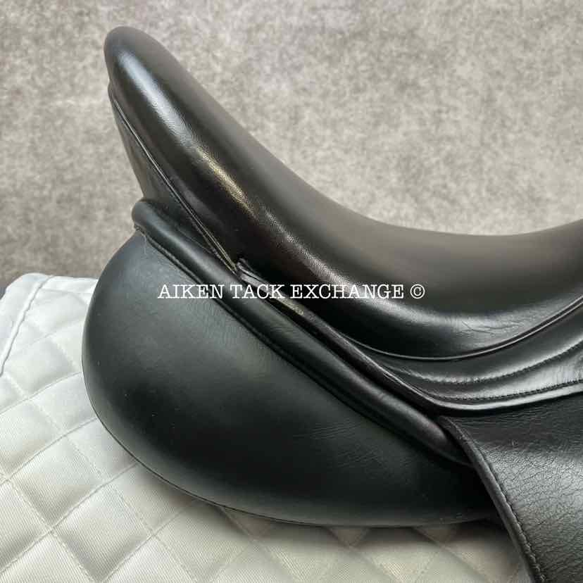 2015 PDS Carl Hester Showtime Alto Dressage Saddle, 17.5" Seat, Adjustable Tree - Changeable Gullet, Wool Flocked Panels