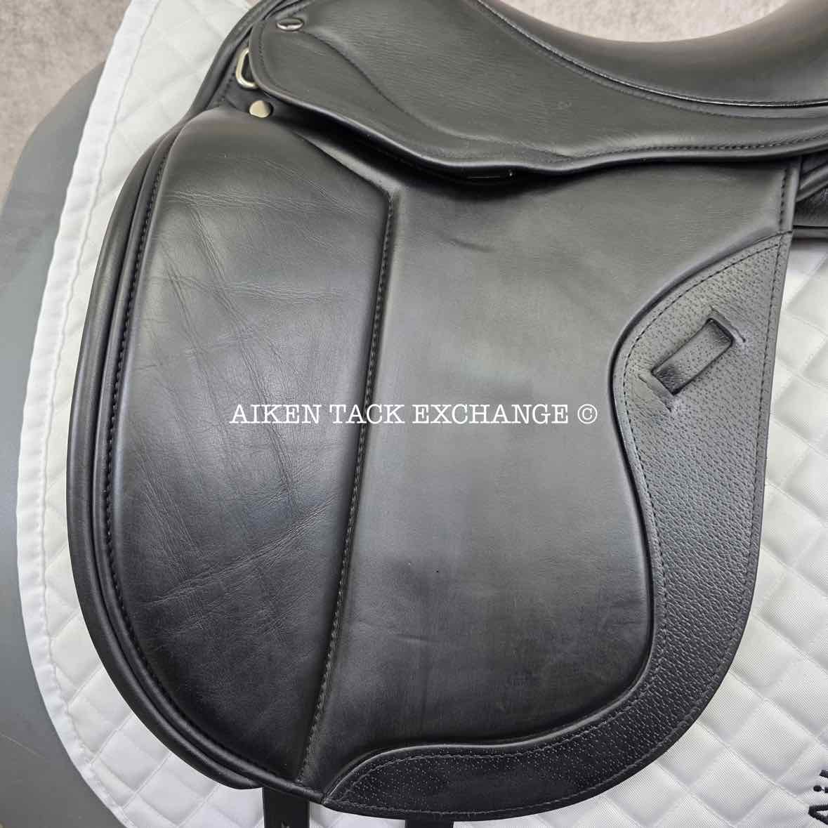 **SOLD** Gullikson Jerger-Genser Dressage Saddle, 17.5" Seat, Extra Short Flap, Wide Tree, Wool Flocked Panels