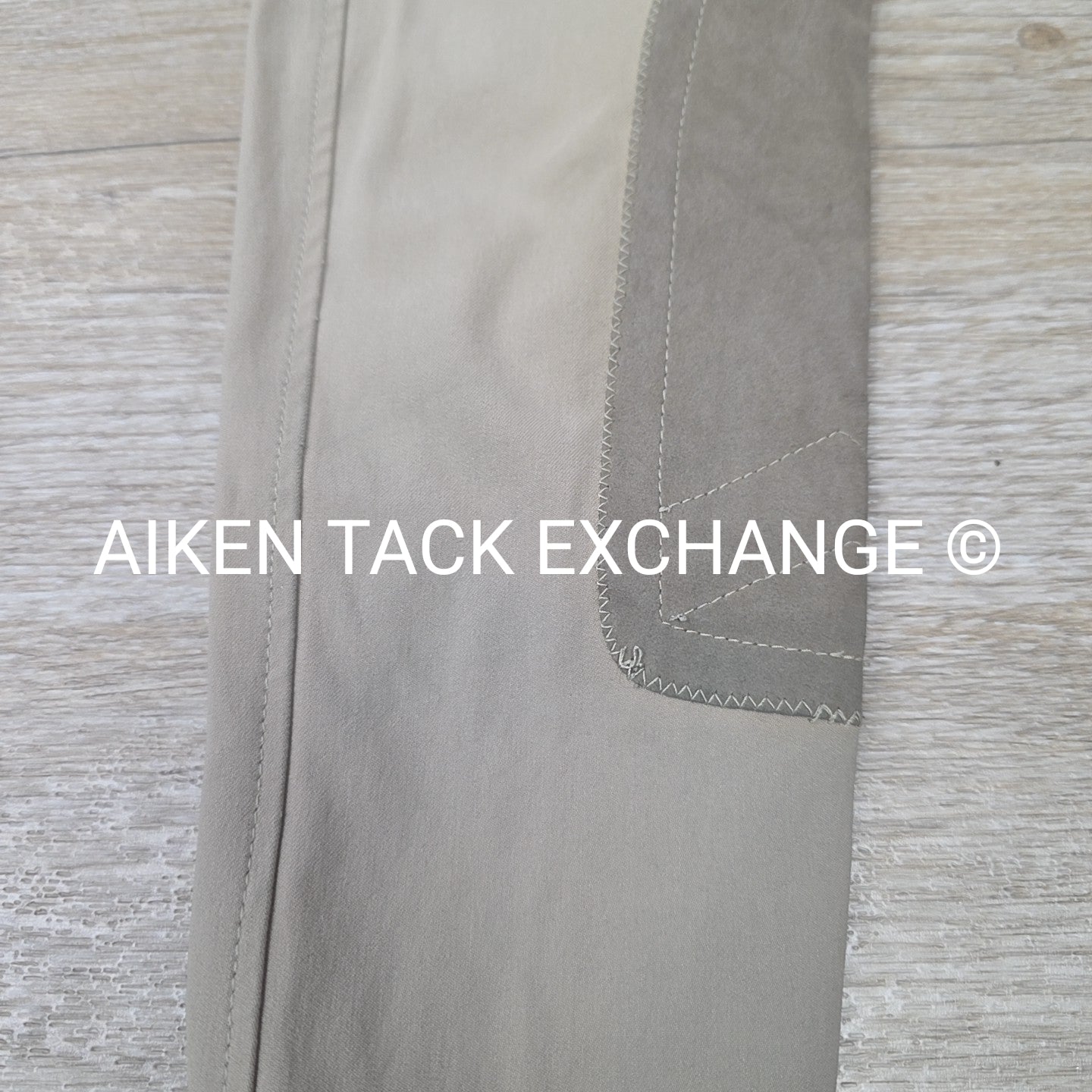 Tailored Sportsman Trophy Hunter Knee Patch Breeches, Size 12