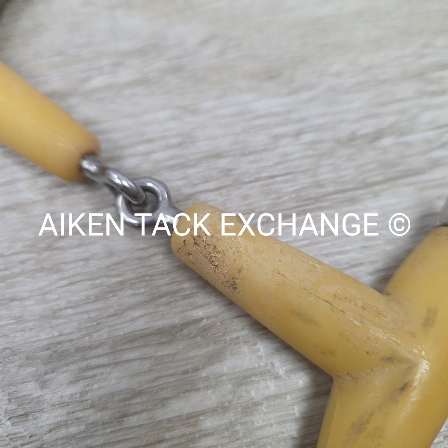 Happy Mouth Single Joint D Ring Bit 5" (Has Chew Marks)