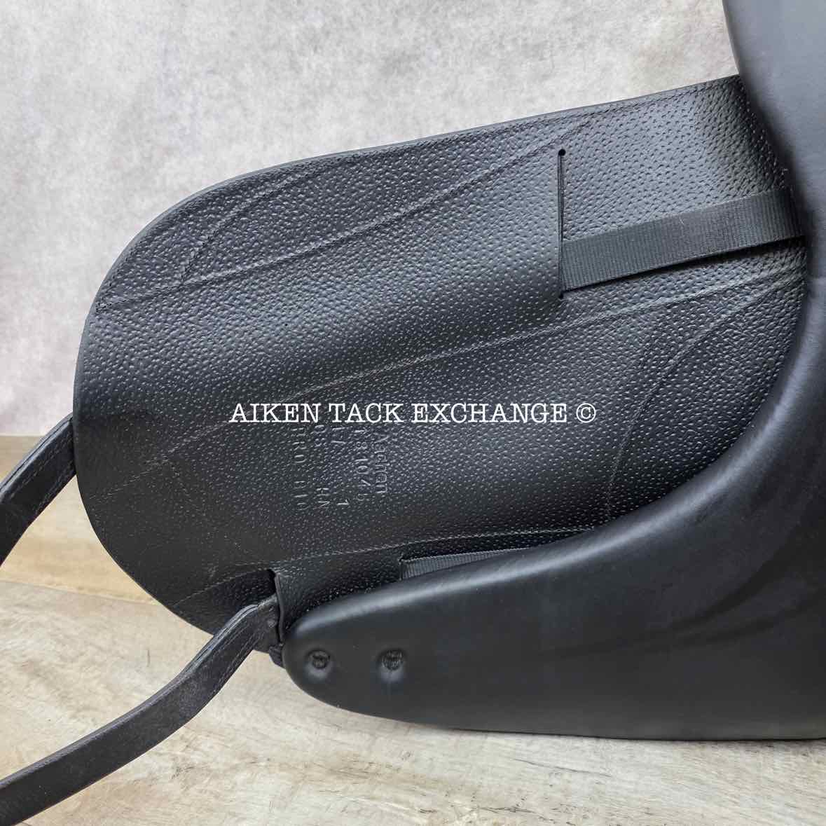 2018 Forestier Aachen Monoflap Dressage Saddle, 17" Seat, 1 Flap, MW/W Tree, PRO Panels, Full Buffalo Leather