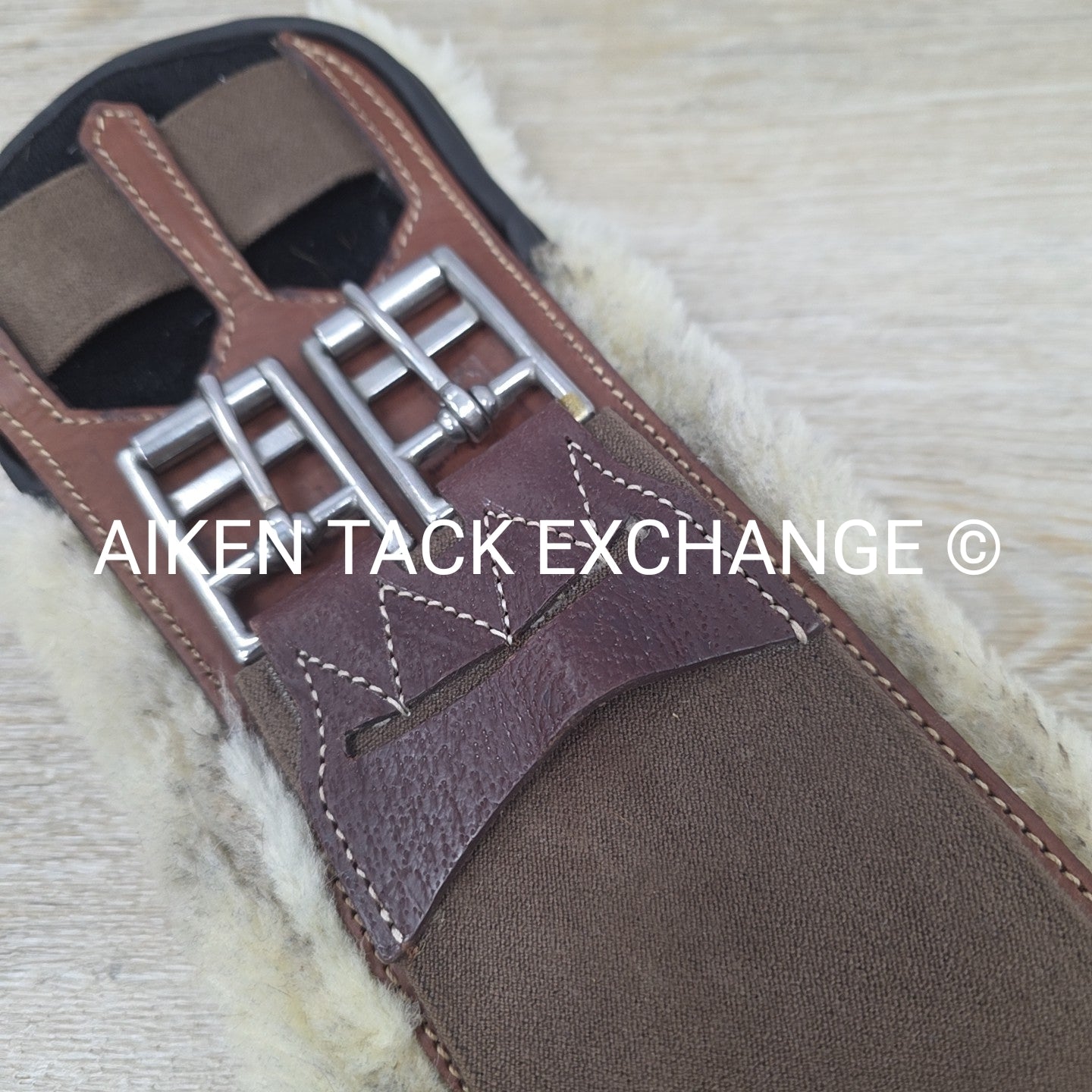 Devoucoux Makila Girth with Artificial Sheepskin Lining, Brown, 28"