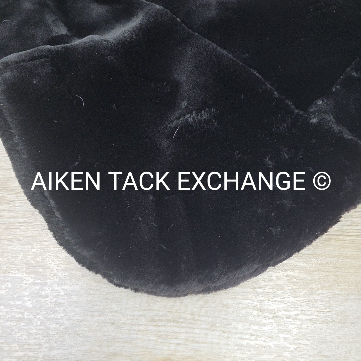 Shires Arma Contour Pro Half Pad, Size 17" - 18"