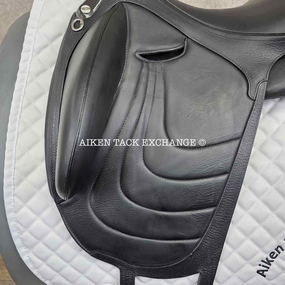 2022 Devoucoux Makila Harmonie Monoflap Dressage Saddle, 17.5" Seat - 002, 1A Flap - Short, Dynamick Tree - Medium, D3D Panels, Full Buffalo Leather