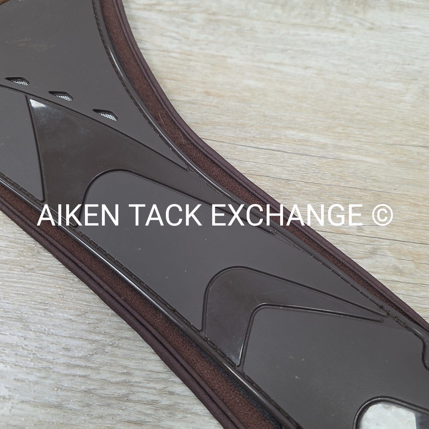 Professional's Choice VenTech Contour Jump Girth, Brown, 44"