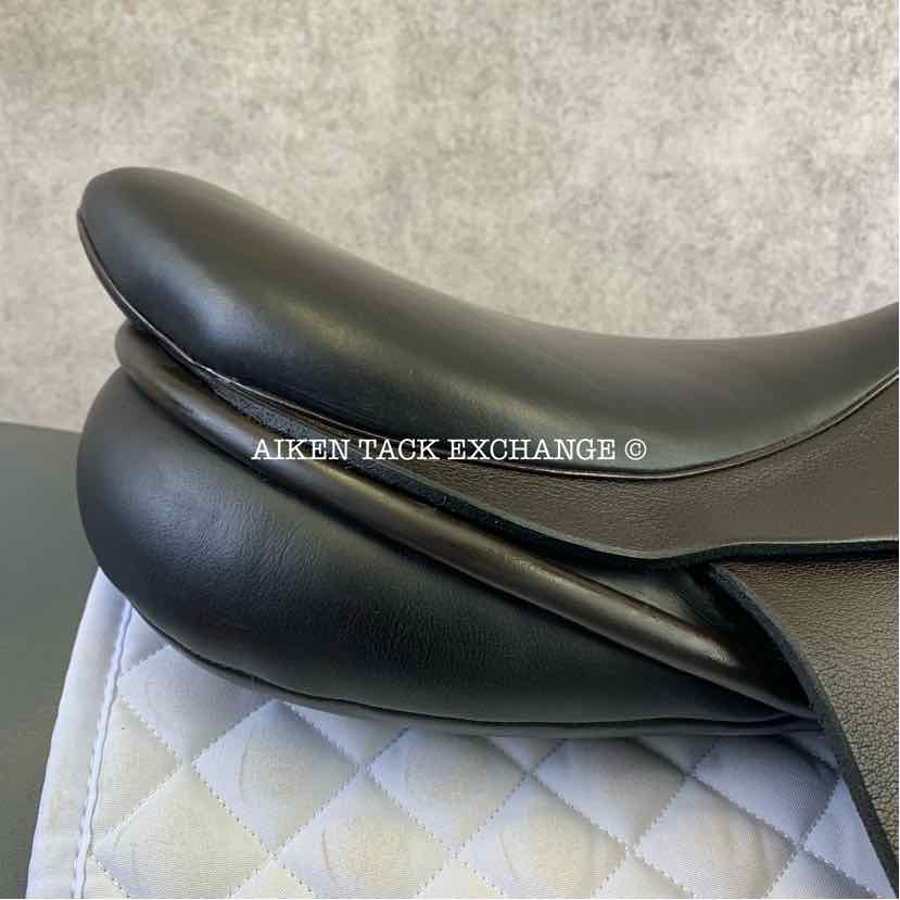 Detente by Advanced Saddle Fit Hadley Jump Saddle, 18" Seat, MW/W Tree, Wool Flocked Panels
