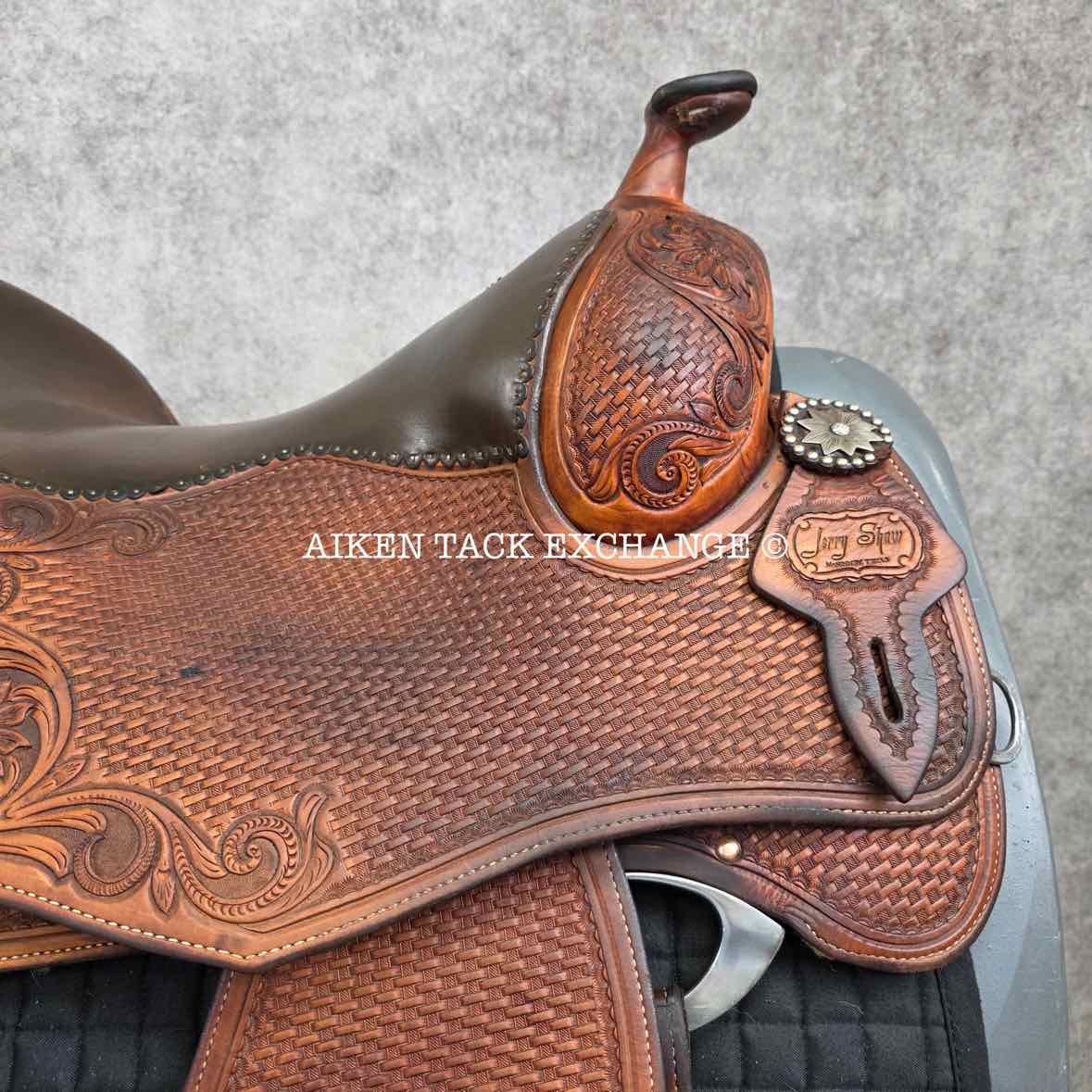 Jerry Shaw Western Saddle, 16.5" Seat, Wide Tree - Full QH Bars