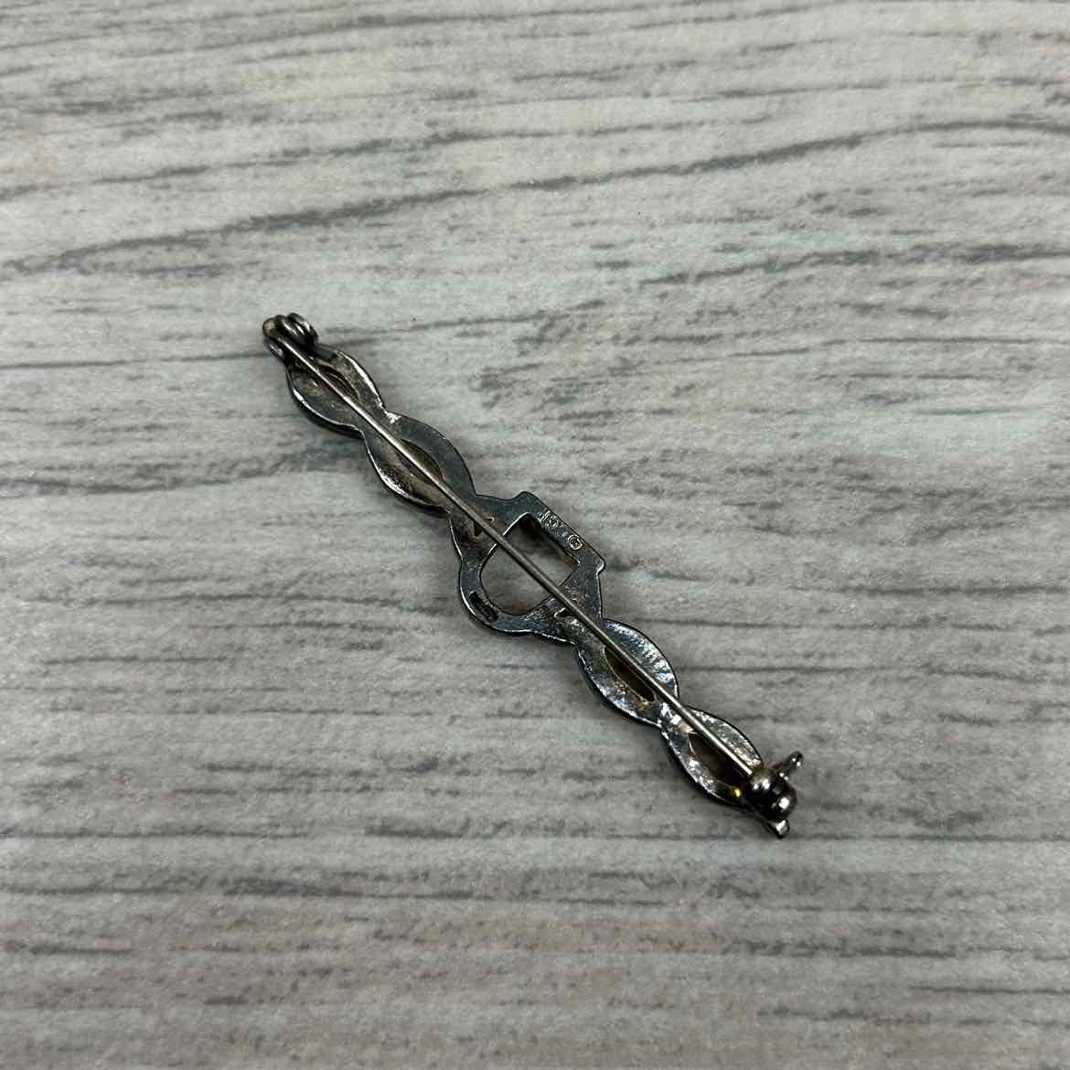 Stock Pin