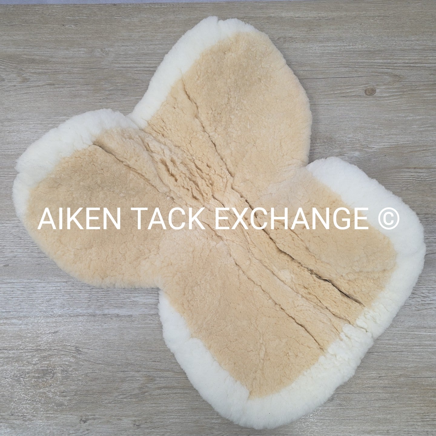 Fleeceworks FXK Classic Sheepskin Half Pad with Rolled Edges, Medium
