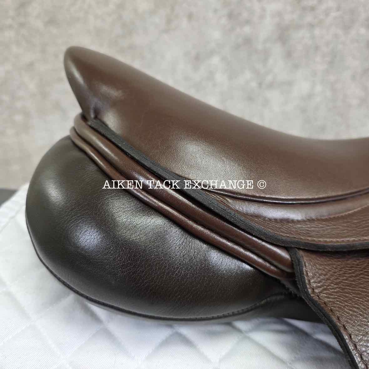 2019 Custom Saddlery Monte Carlo Jump Saddle, 17.5" Seat, Adjustable Tree, Wool Flocked Panels