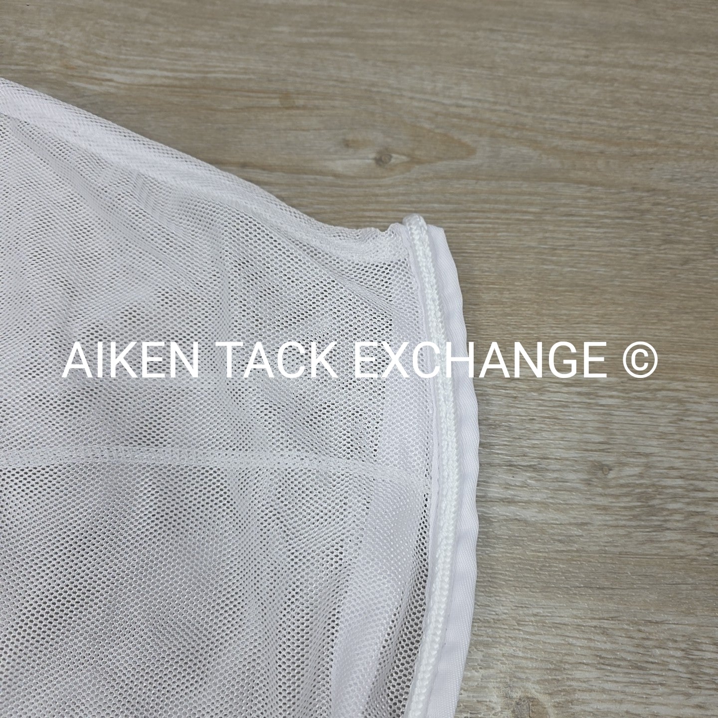 Fenwick Equestrian BodyGuard Mesh Cooler, White (has some marks) 62"