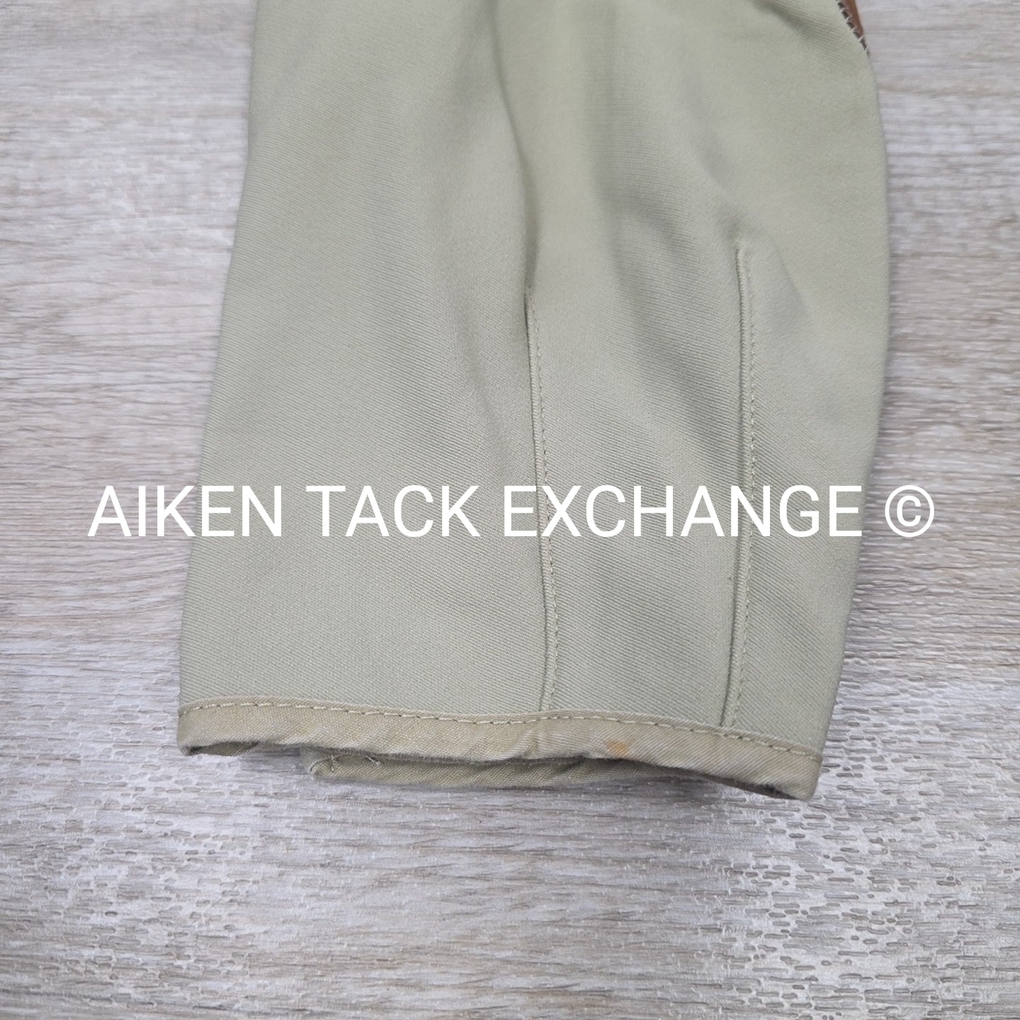 Tailored Sportsman Supreme Hunter Side Zip Knee Patch Breeches, Size 24 L