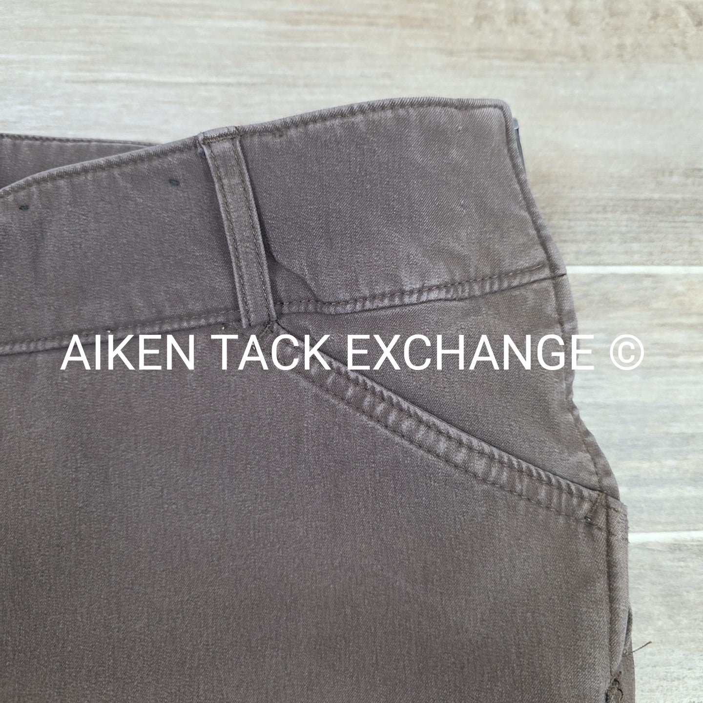 Tailored Sportsman Trophy Hunter Knee Patch Breeches, Size 28 R