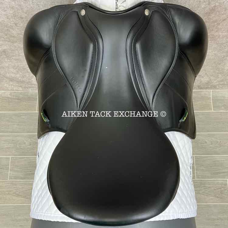 **SOLD** 2021 Amerigo Vega Dressage Deluxe Special Saddle, 18" Seat, Medium Wide Tree, Wool Flocked Panels
