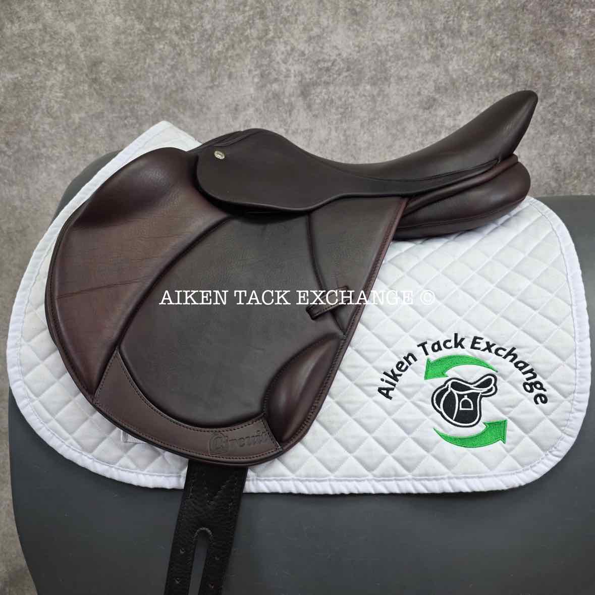 2019 Circuit by Dover Saddlery Premier Monoflap Jump Saddle, 17" Seat, Medium Wide Tree, Wool Flocked Panels