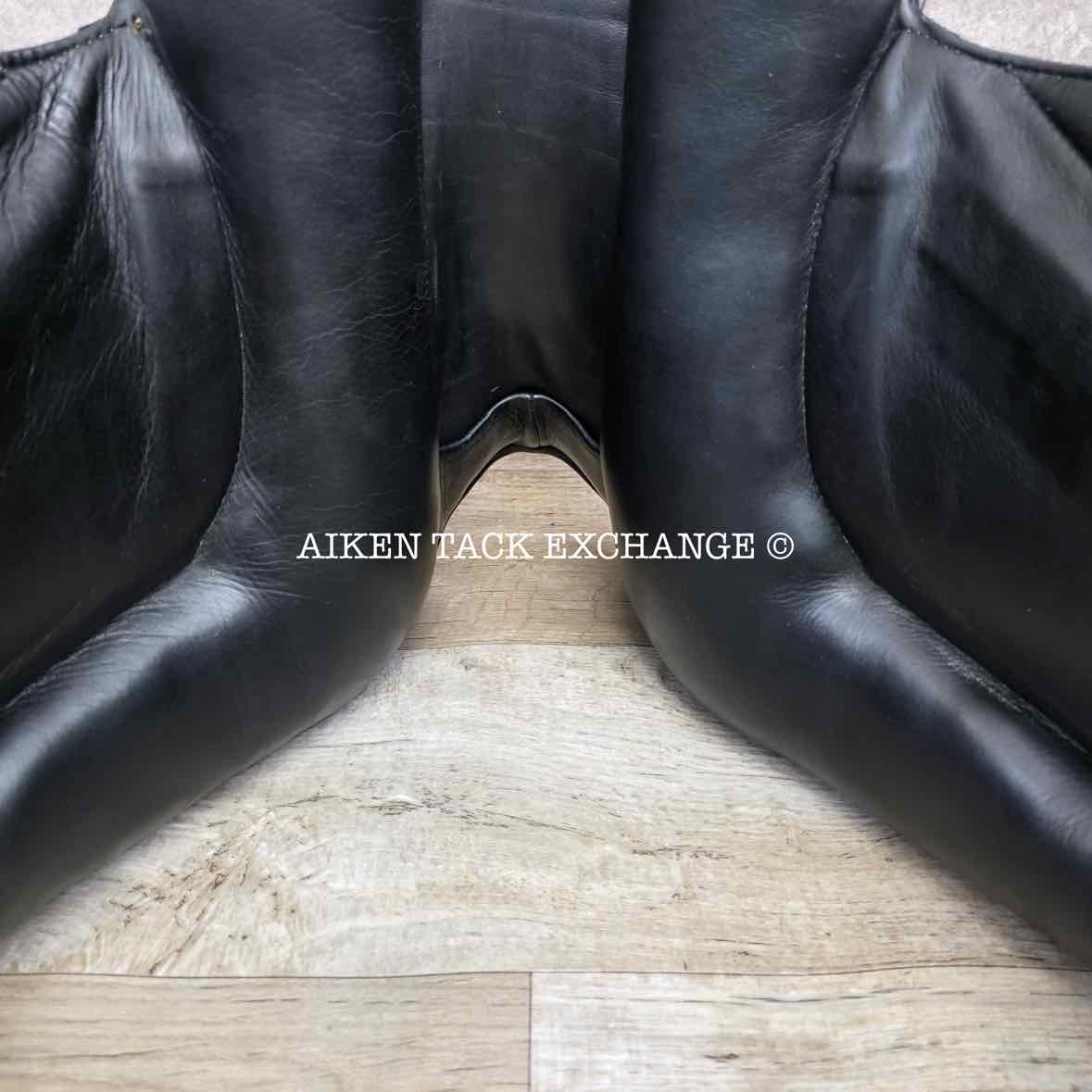 2013 Custom Saddlery Icon Star Monoflap Dressage Saddle, 18" Seat, Adjustable Tree, Wool Flocked Panels