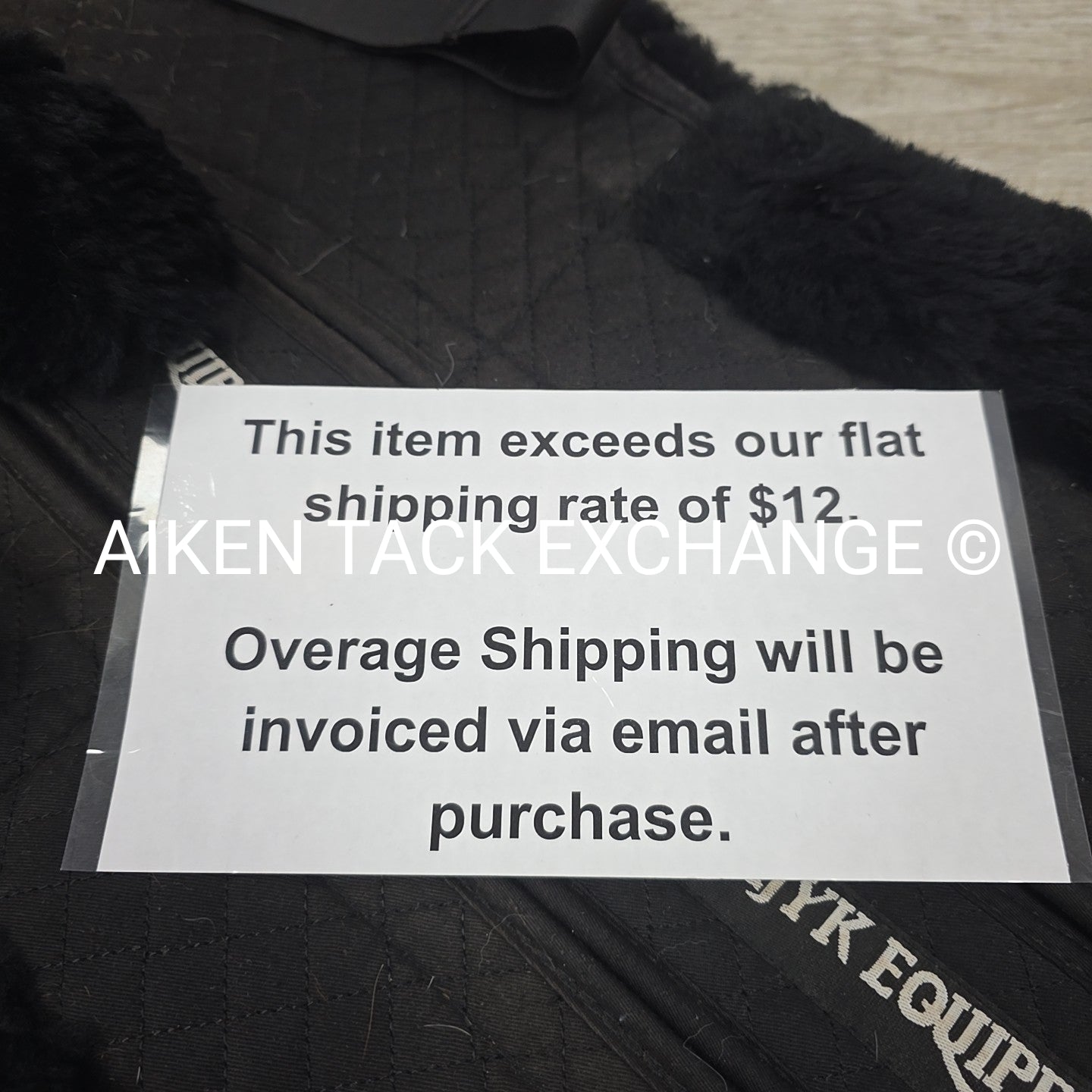 Majyk Equipe Ergonomic Shimmable Sheepskin Half Pad, With Rear Shims, Size Mediu