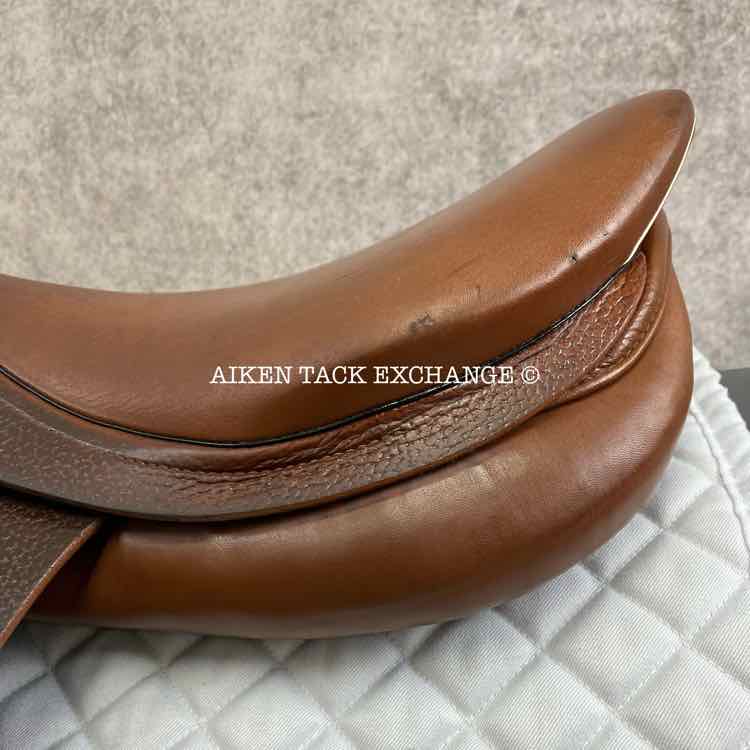 2001 Prestige Hippos Red Fox Close Contact Jump Saddle, 18" Seat, 33 Tree - Medium (Adjustable), Wool Flocked Panels