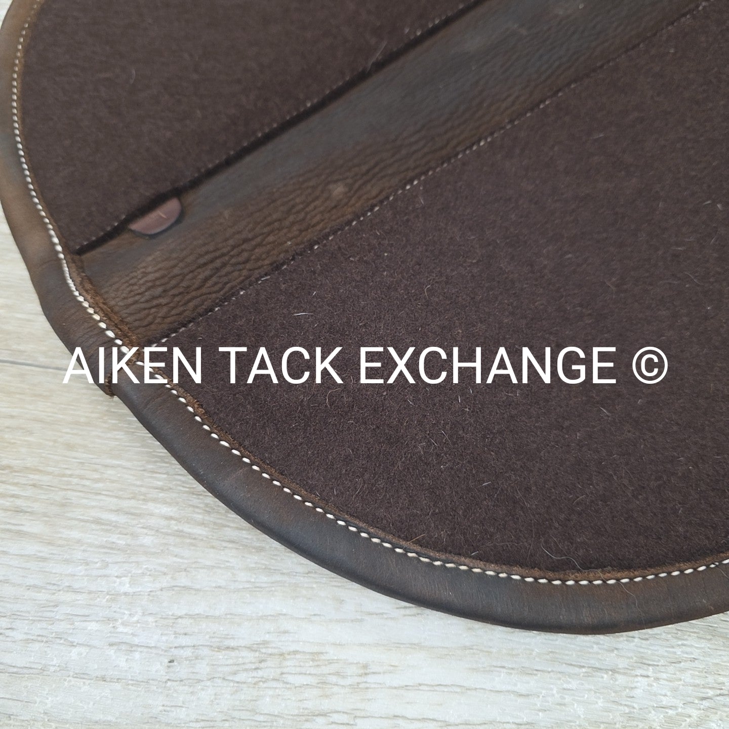 Voltaire Leather & Felt Half Pad, Size Large