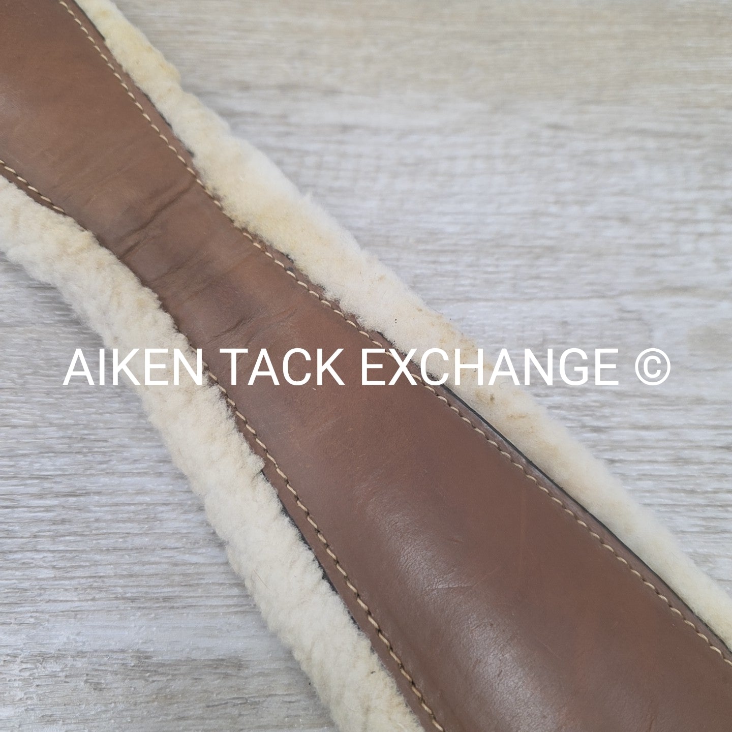 Beval Fleece Lined Girth with Single End Elastic, Brown, 50"