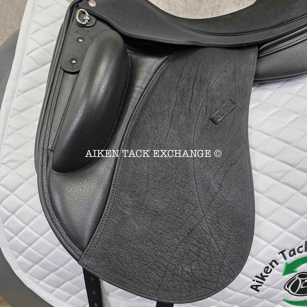 2025 Custom Saddlery Wolfgang Constanze 2 Monoflap Dressage Saddle, 17.5" Seat, Adjustable Tree, Wool Flocked Panels