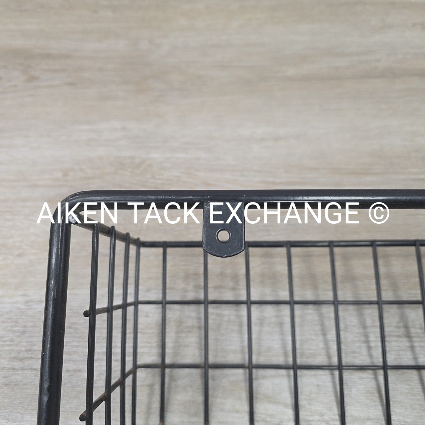 Grooming Basket with Hooks
