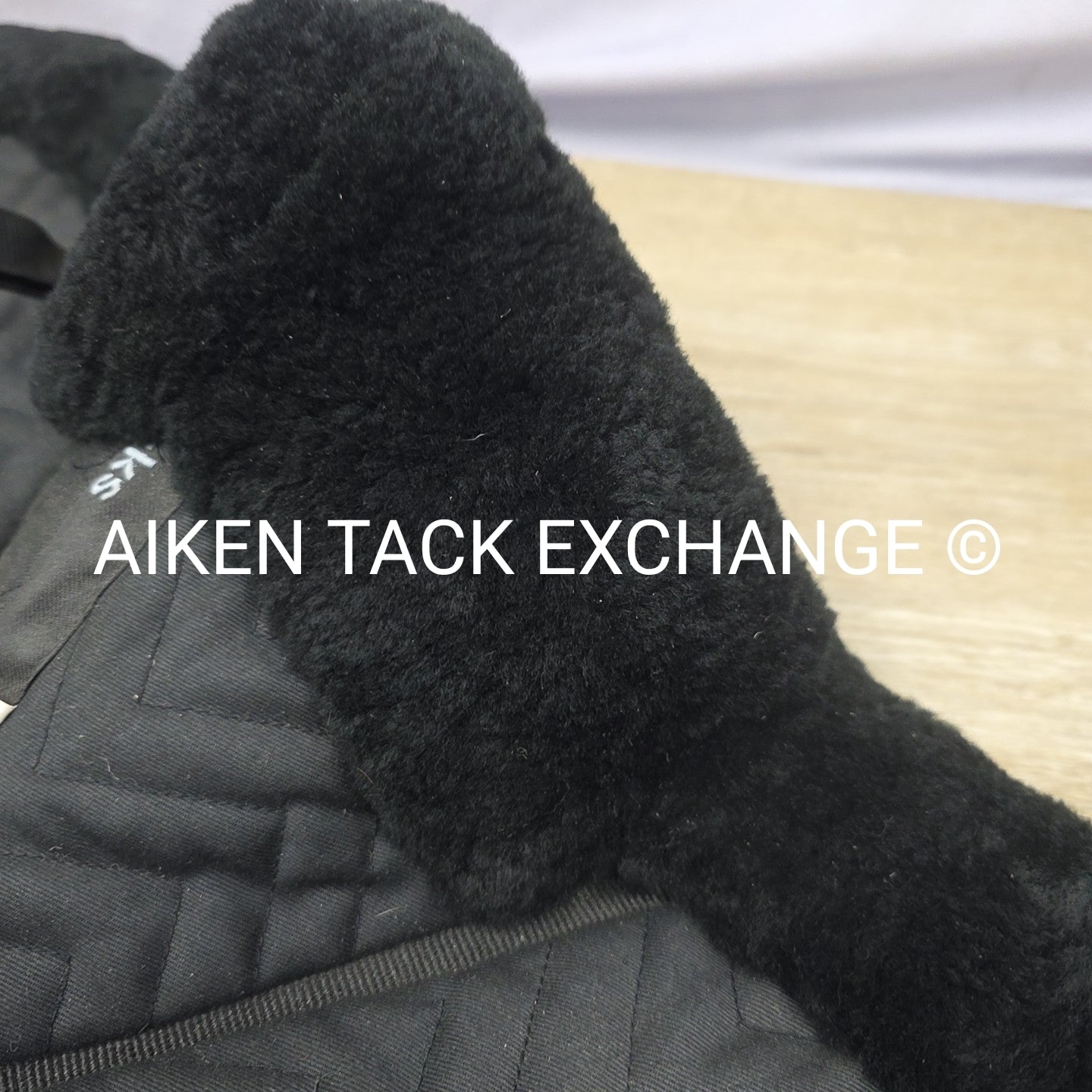 Fleeceworks FXK Technology Sheepskin Dressage Saddle Pad with Full Trim