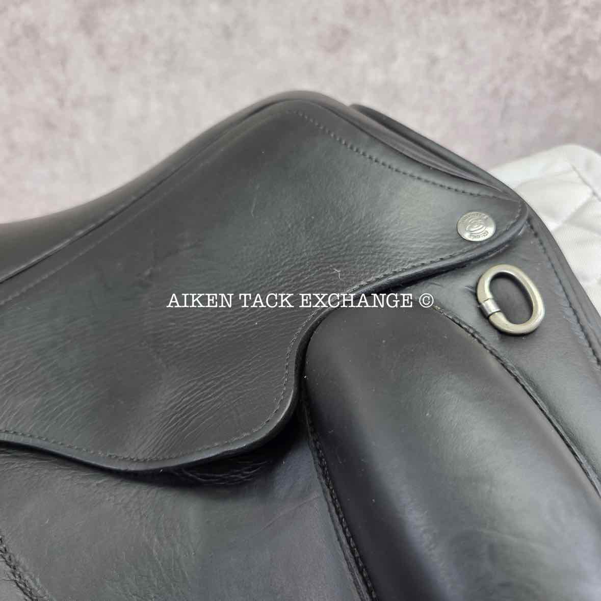 2018 Forestier Aachen Monoflap Dressage Saddle, 17" Seat, 1 Flap, MW/W Tree, PRO Panels, Full Buffalo Leather