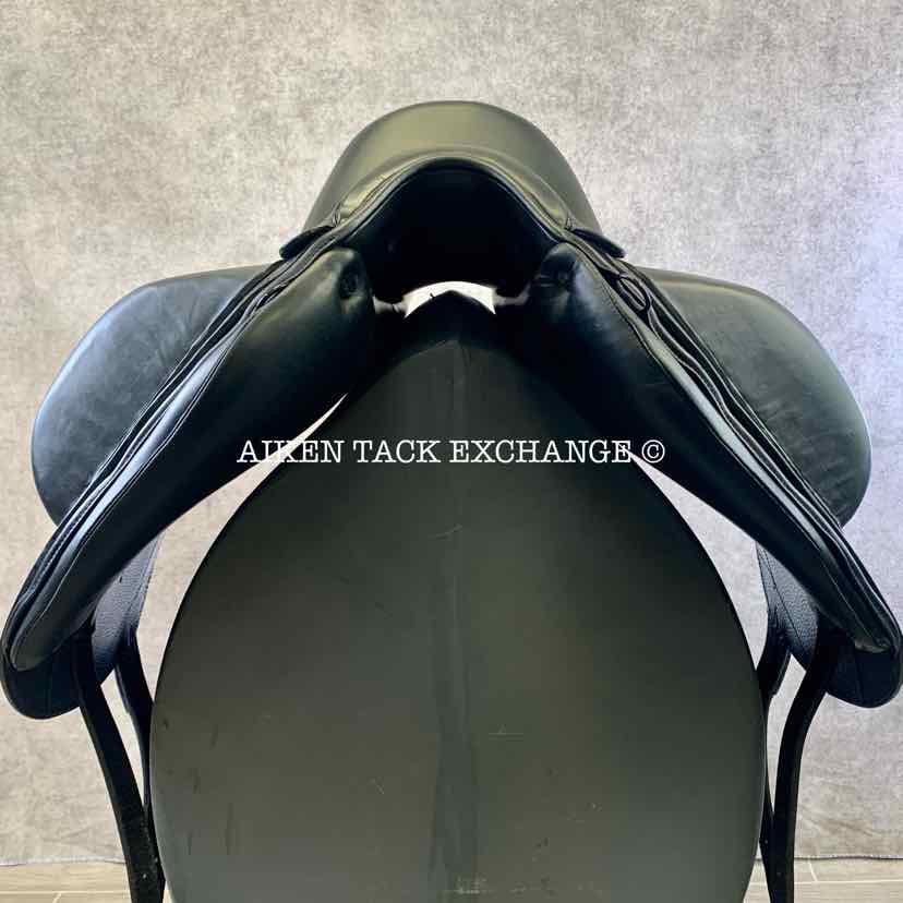 **SOLD** 2021 Arion Monoflap Dressage Saddle, 17" Seat, 1C Flap - Short, Medium Wide/Wide Tree, Foam Panels, Buffalo Leather