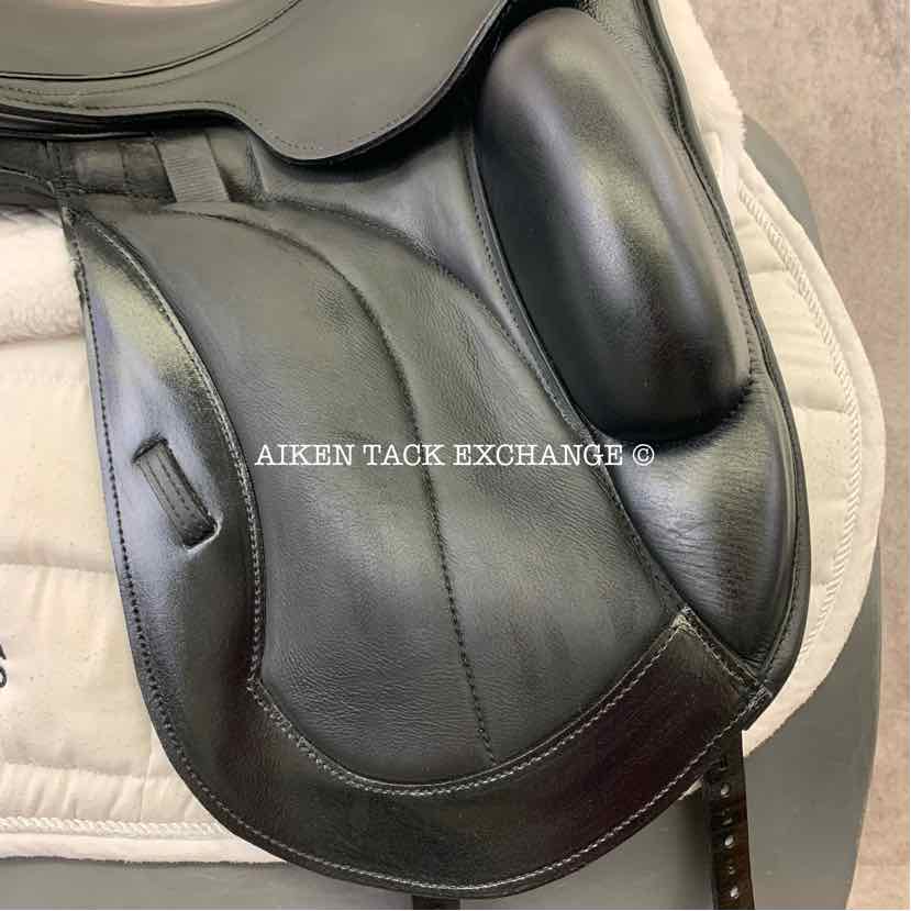 2017 Custom Saddlery Advantage Monoflap Dressage Saddle, 18" Seat, Adjustable Tree, Wool Flocked Hybrid Panels