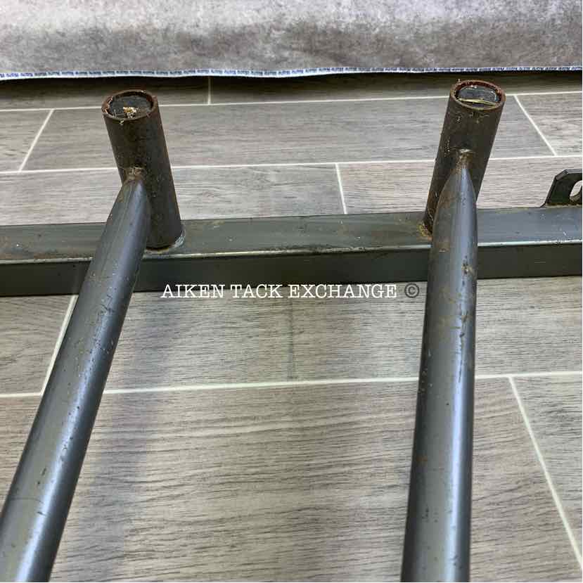 Wall Mount 5 Arm Swinging Saddle Pad Rack