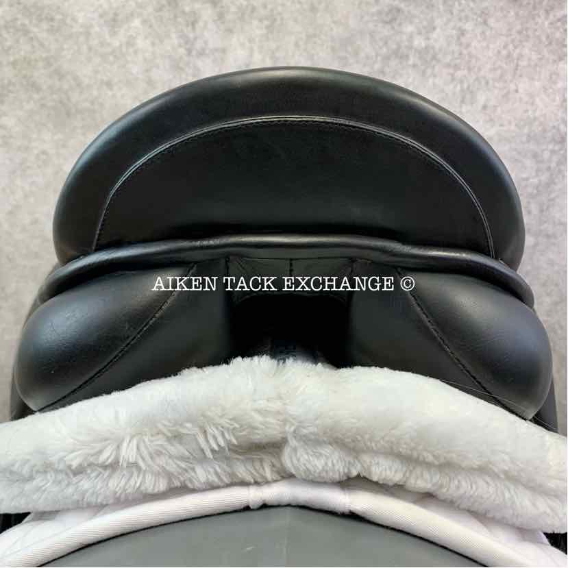 Klimke XCH Dressage Saddle, 17" Seat, Adjustable Tree -  Changeable Gullet, Wool Flocked Panels