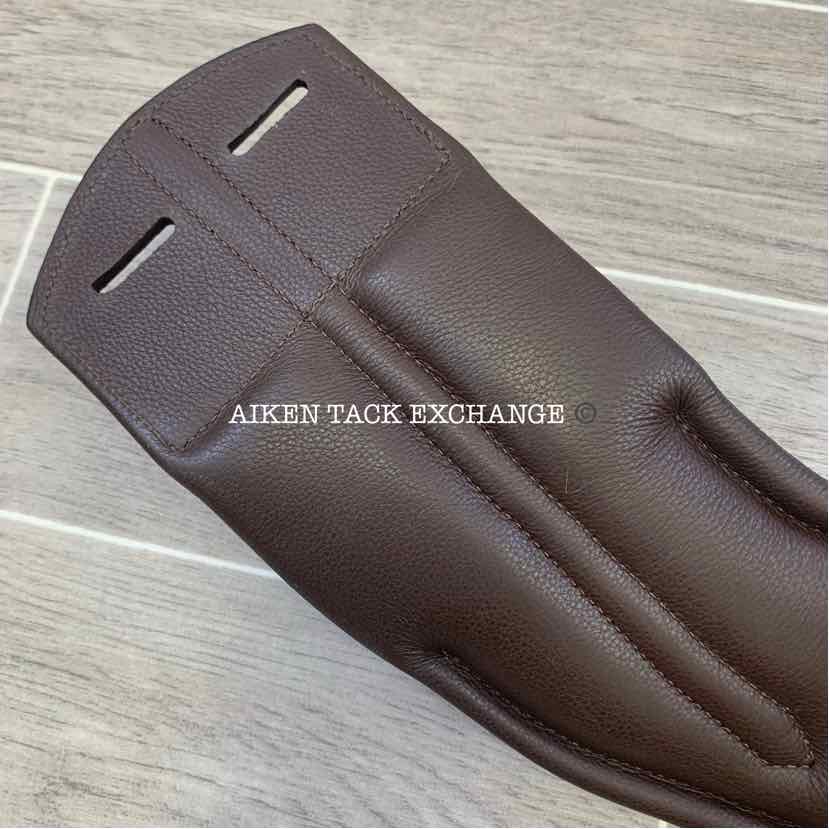 KL Select Red Barn Balance Anatomic Shoulder Relief Dressage Girth, Brown, 22"