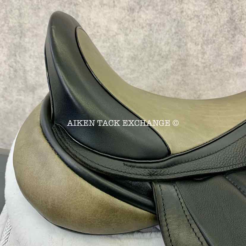 2018 Custom Saddlery Advantage Monoflap Saddle, 17.5” Seat, Adjustable Tree, Wool Flocked Panels