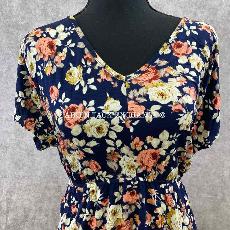 Maurices Short Sleeve Floral Top, Size 0 (Large)
