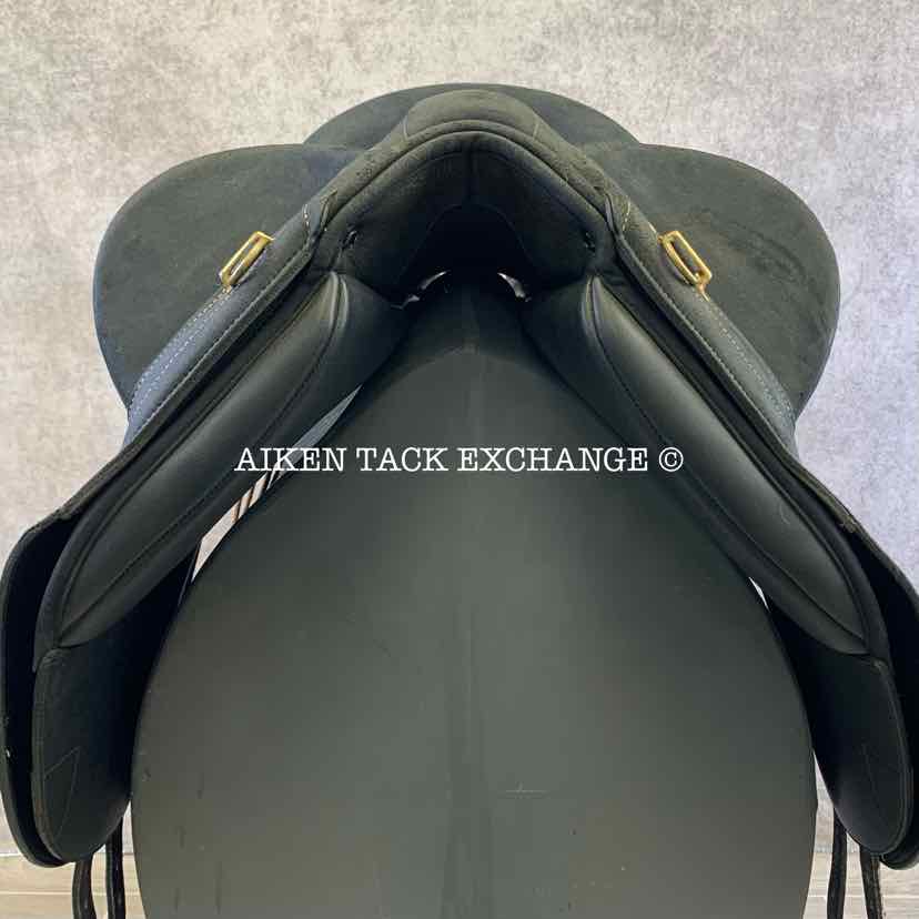 **SOLD** Wintec Pro Stock Australian Saddle, 17" - 17.5" Seat - Size Large, Adjustable Tree - Exchangeable Gullet, CAIR Panels
