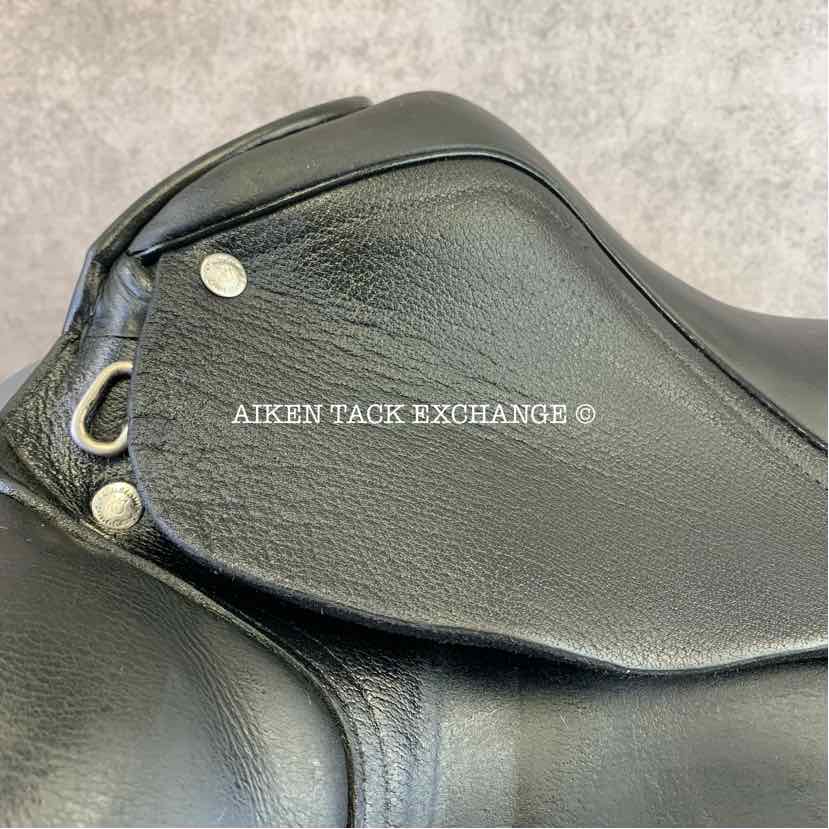 **SOLD** 2007 Custom Saddlery Advantage Dressage Saddle, 17.5" Seat, Adjustable Tree, Wool Flocked Panels, Buffalo Leather