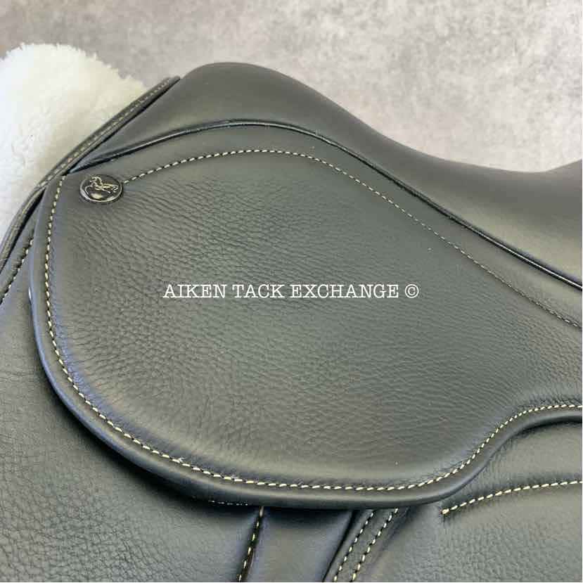 2023 MaxFlex Bella Monoflap Dressage Saddle, 17.5" Seat, Flex Tree - Adjustable (Custom Gullet), Wool Flocked Panels