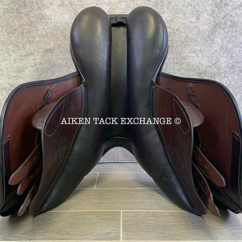 **SOLD** 2014 County Solution Close Contact Jump Saddle, 18" Seat, Forward Flap, Wide Tree, Wool Flocked Panels