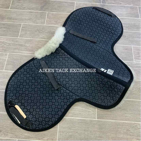 Mattes Silver Woolpile Shaped Saddle Pad