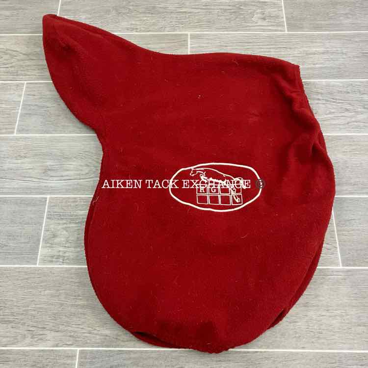 Jump In Herve Godignon Fleece Saddle Cover (Elastic is Stretched)