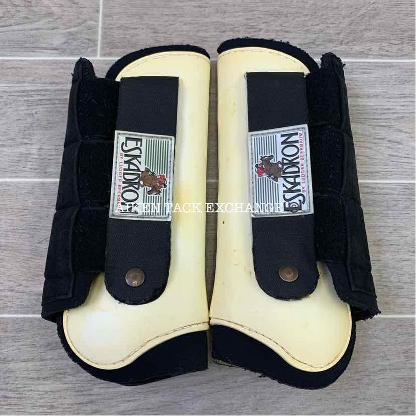 Eskadron Cross Country Hind Boots