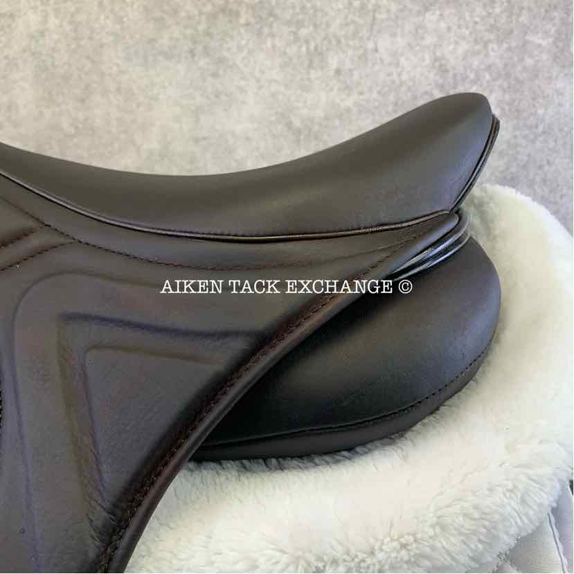 2023 MaxFlex Eventer Monoflap Jump Saddle, 17.5" Seat, Flex Tree - Adjustable (Custom Gullet), Wool Flocked Panels