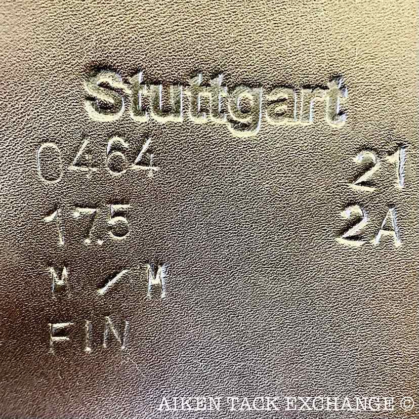**SOLD** 2021 Voltaire Stuttgart Close Contact Jump Saddle, 17.5" Seat, 2A Flap, Medium Tree, FIN Panels, Buffalo/Grain Leather